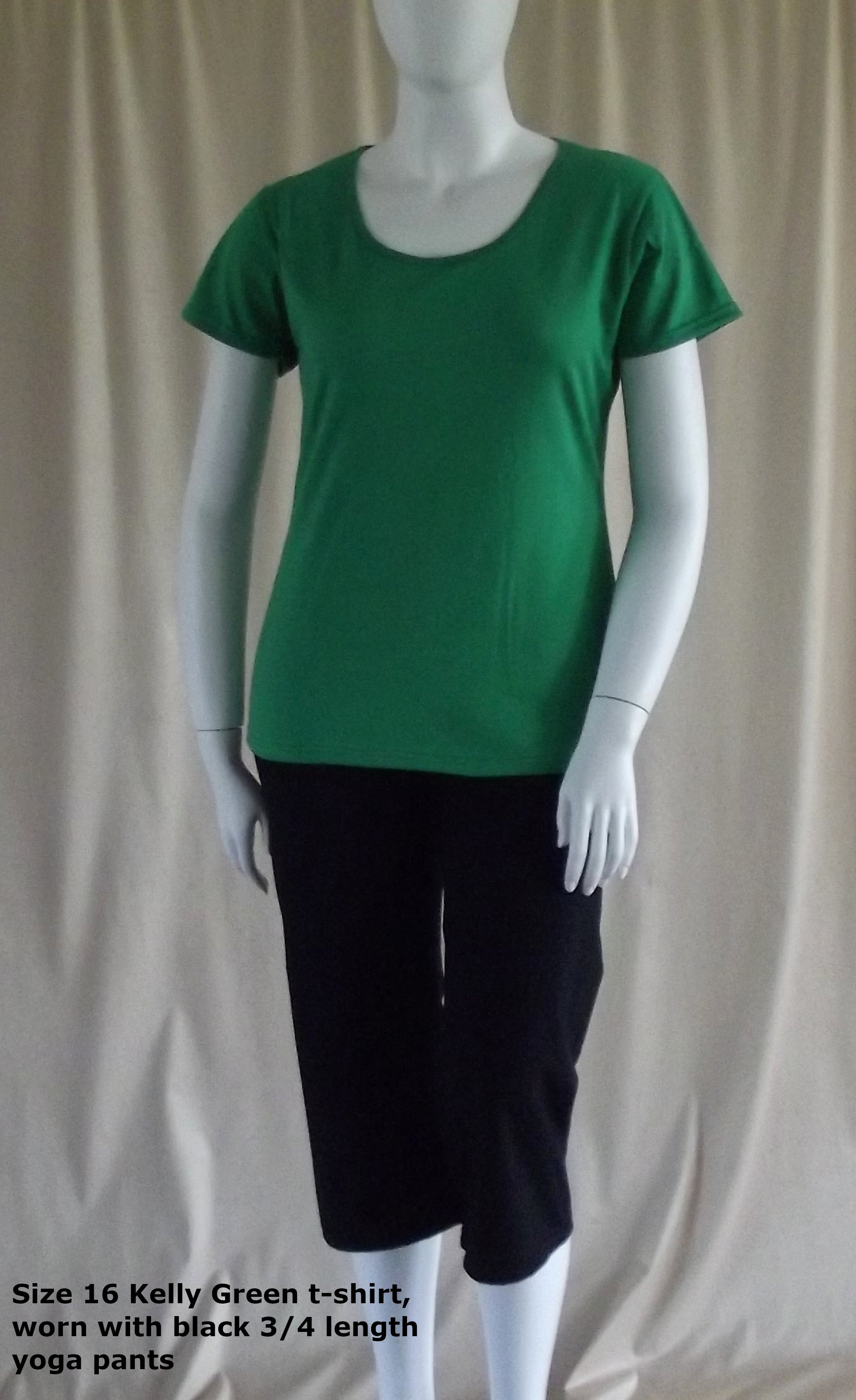 plus size Women's T-shirt in kelly green