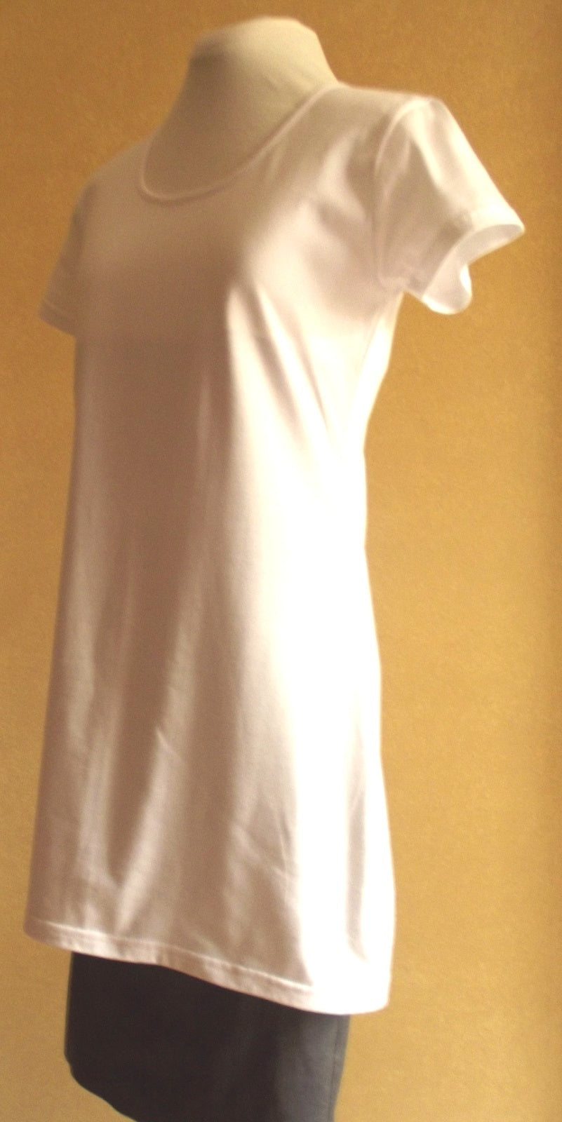 Women's Long T-shirt in white 